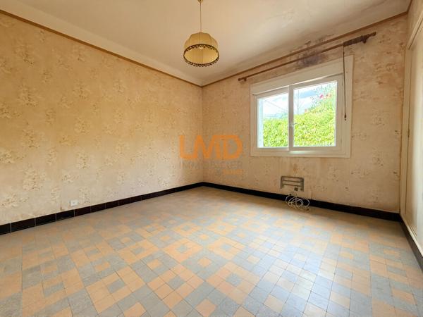 Maison à réinventer – 3 chambres, garage et terrain 420 m²