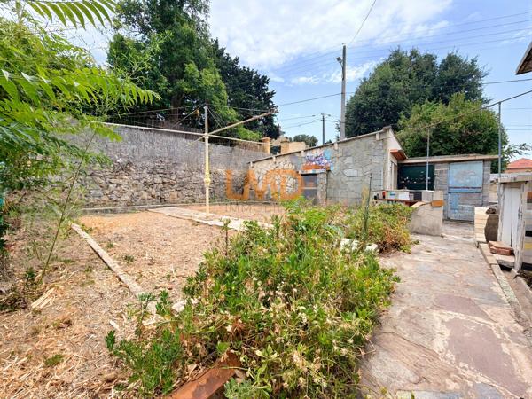 Maison à réinventer – 3 chambres, garage et terrain 420 m²