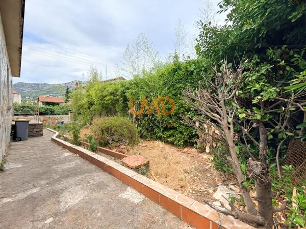 Maison à réinventer – 3 chambres, garage et terrain 420 m²