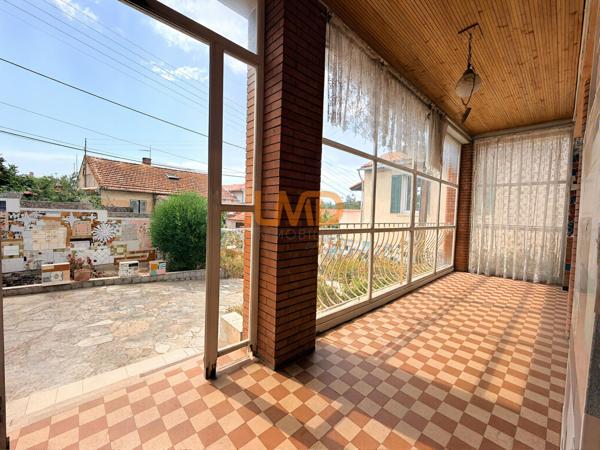 Maison à réinventer – 3 chambres, garage et terrain 420 m²