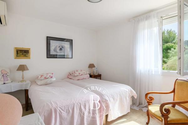 Sanary-sur-Mer, Maison 5 Chambres -  174 m² à vendre