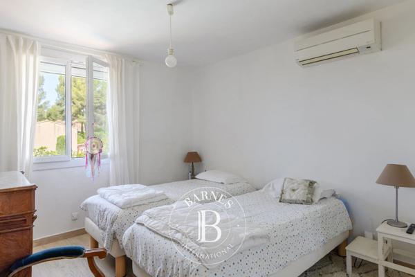 Sanary-sur-Mer, Maison 5 Chambres -  174 m² à vendre