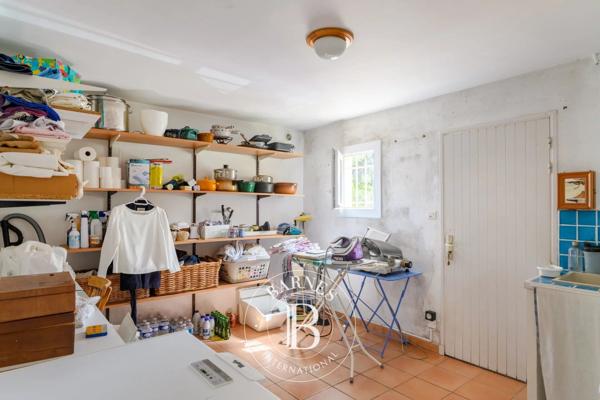Sanary-sur-Mer, Maison 5 Chambres -  174 m² à vendre