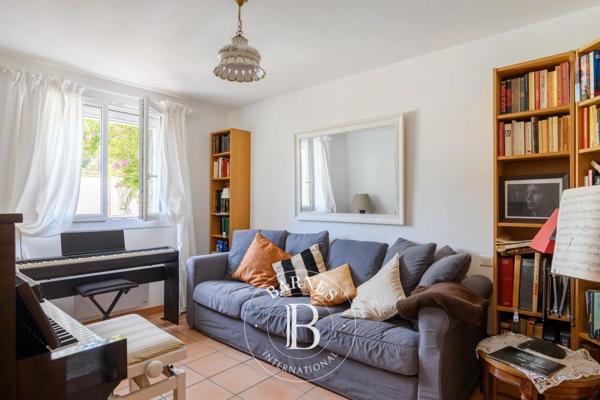 Sanary-sur-Mer, Maison 5 Chambres -  174 m² à vendre