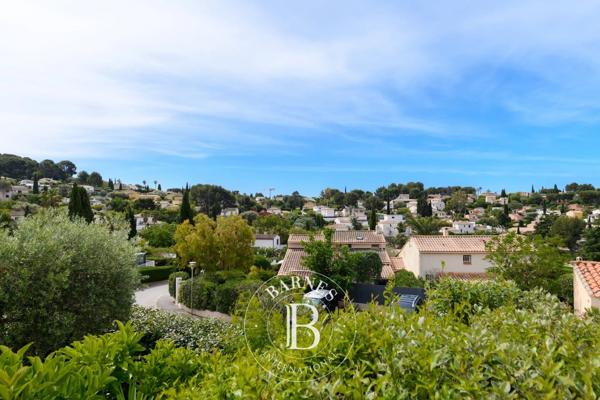 Sanary-sur-Mer, Maison 5 Chambres -  174 m² à vendre