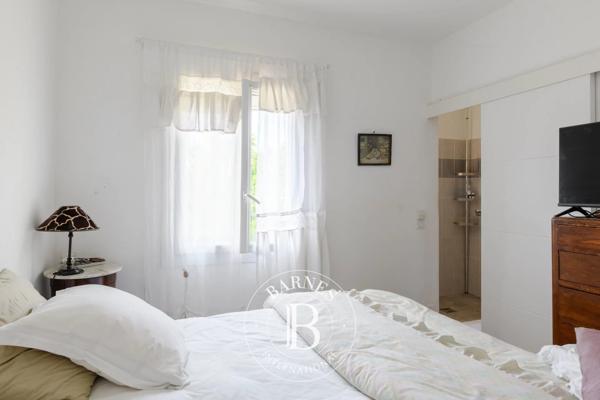 Sanary-sur-Mer, Maison 5 Chambres -  174 m² à vendre