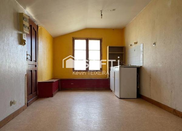 MAISONNETTE AVEC COURS - COEUR DE SABLÉ