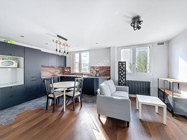 MONTREUIL, A 260 MÈTRES DU METRO CROIX DE CHAVAUX, BEAU 3 PIÈCES AVEC BALCON ET CAVE