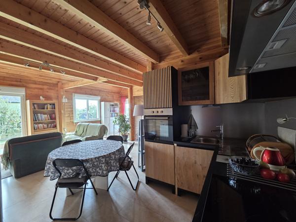 A VENDRE MAISON EN BOIS 3 CHAMBRES ROHAN (56)