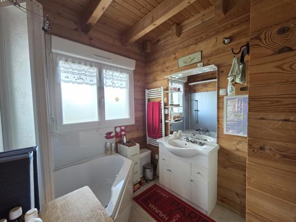 A VENDRE MAISON EN BOIS 3 CHAMBRES ROHAN (56)