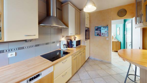 Maison VILLEBON-SUR-YVETTE 8 pièces 135.96 m²