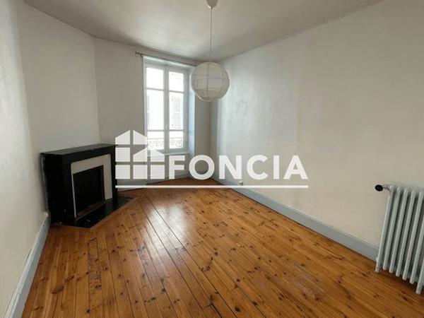 Location Appartement 4 pièces 80 m² - 7 RUE GAULTIER DE BIAUZAT Clermont-ferrand 63000