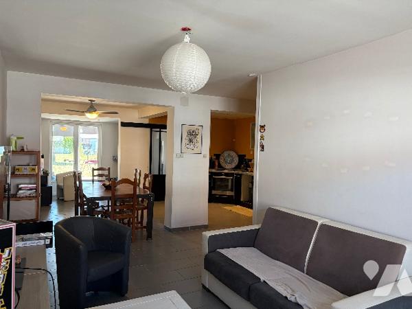 Maison de ville proche centre ville et gare sur une parcelle de 437 m²
NOUVEAUTÉ EN EXCLUSIVITÉ !!