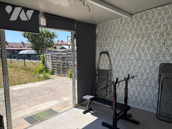 Maison de ville proche centre ville et gare sur une parcelle de 437 m²
NOUVEAUTÉ EN EXCLUSIVITÉ !!