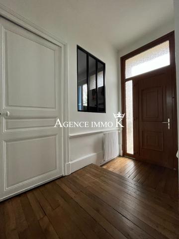 POITIERS MAISON T8 -10mns A PIEDS DU CENTRE VILLE! , Poitiers