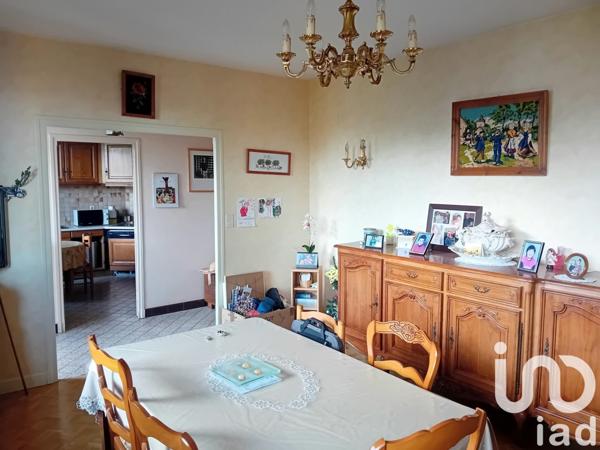 Maison 5 pièces de 155 m² à Montsalvy (15120)