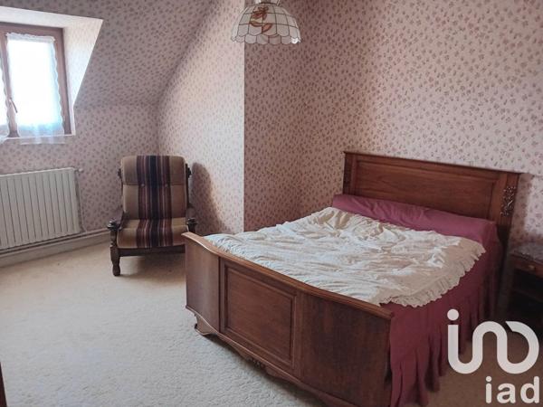 Maison 5 pièces de 155 m² à Montsalvy (15120)