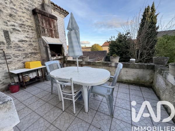 Immeuble à vendre 126 m² Cognac