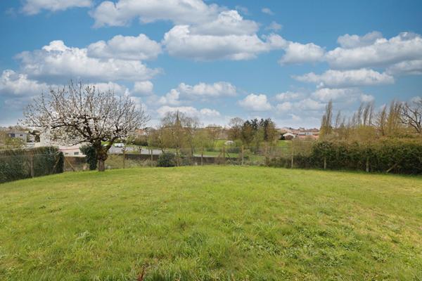 Gesté, maison 232 m2 avec géothermie, grand confort.
