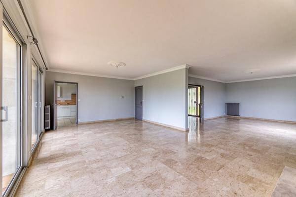 Gesté, maison 232 m2 avec géothermie, grand confort.