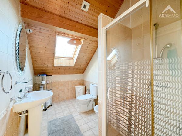 Crozet (01170) Maison 7 Pièces 205 m2