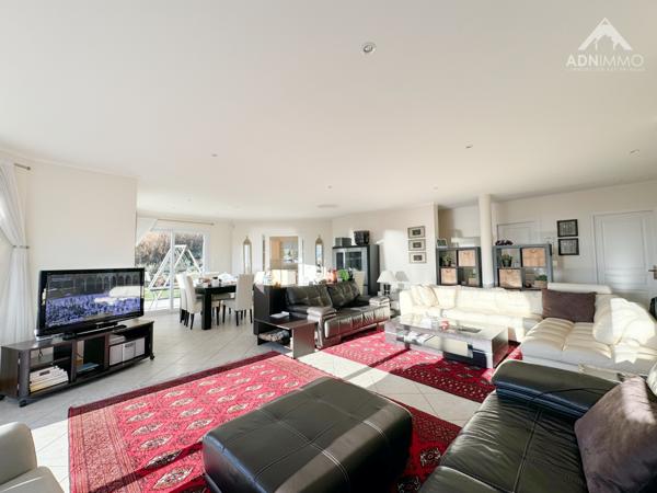 Crozet (01170) Maison 7 Pièces 205 m2