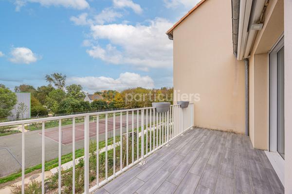 Vente
                Appartement64 m² - 3 Pièces -
                    SAINT LEGER LES VIGNES (44710)