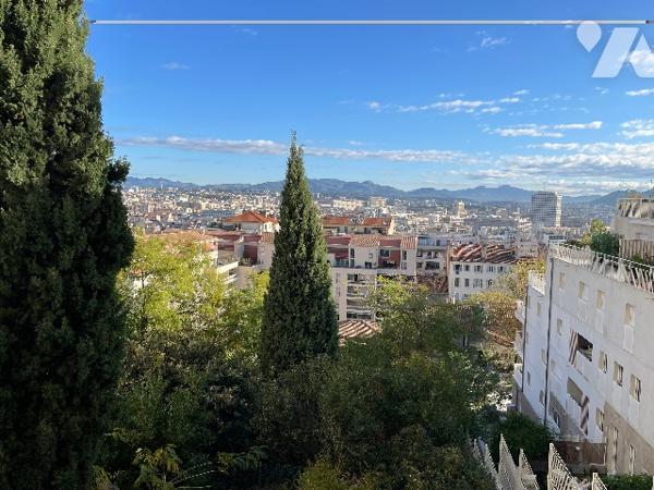 T3 MARSEILLE 13006 VAUBAN REZ-DE-CHAUSSEE  62M²