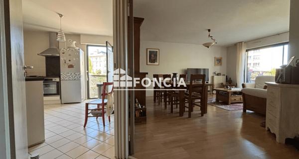 À vendre Appartement 3 pièces 80.39 m² - Pau 64000