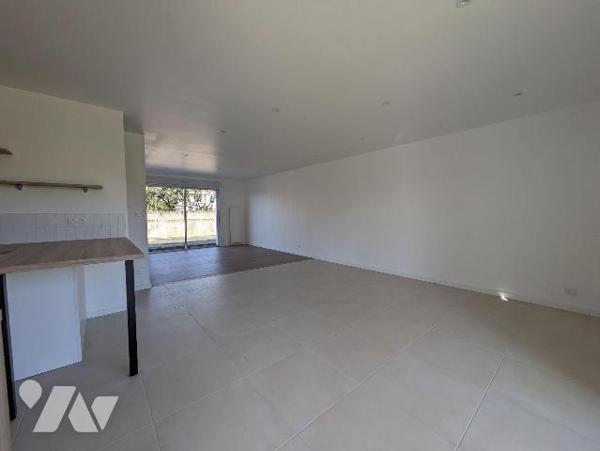 EXCLUSIVITÉ - LES HERBIERS - Découvrez ce plain-pied refait à neuf en 2025 à proximité immédiat...