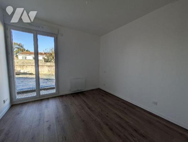 EXCLUSIVITÉ - LES HERBIERS - Découvrez ce plain-pied refait à neuf en 2025 à proximité immédiat...