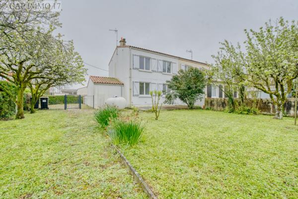 Maison de 83 m² en vente à SECTEUR SURGERES