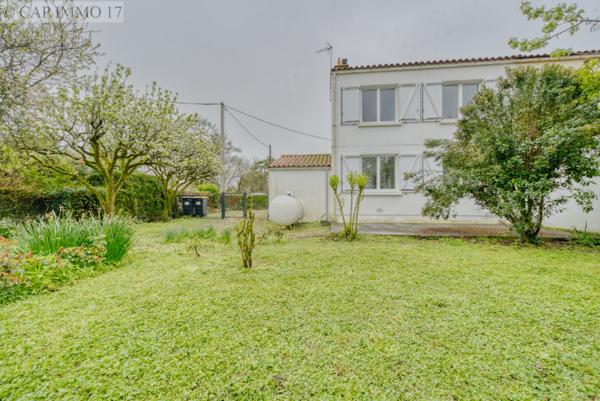 Maison de 83 m² en vente à SECTEUR SURGERES