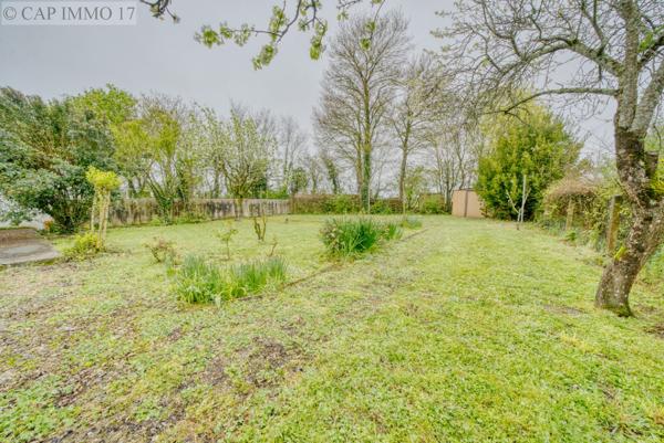 Maison de 83 m² en vente à SECTEUR SURGERES