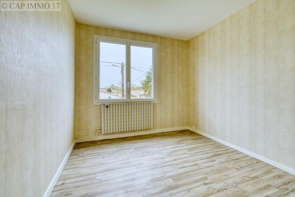 Maison de 83 m² en vente à SECTEUR SURGERES