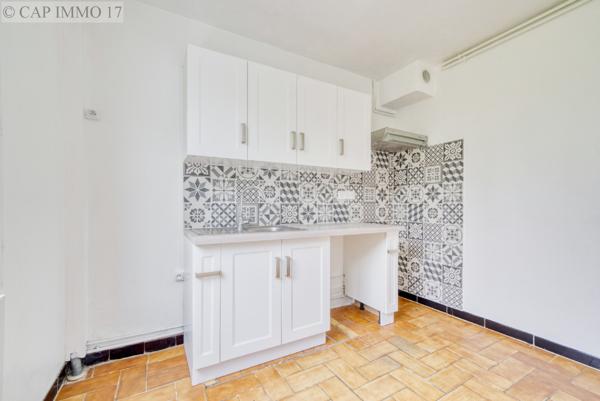 Maison de 83 m² en vente à SECTEUR SURGERES