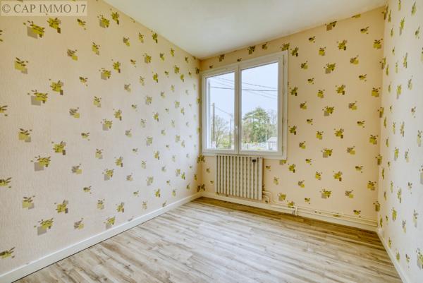 Maison de 83 m² en vente à SECTEUR SURGERES