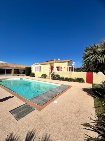 Grande maison  avec piscine centre de la cotiniere