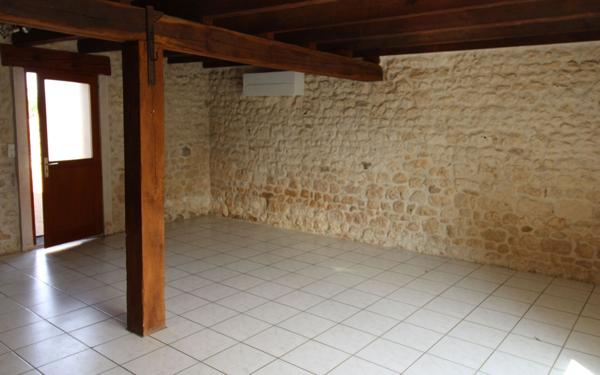 Maison à louer    3 pièces •  Saujon