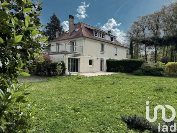 House for sale 7 rooms 195 m² La Celle-Saint-Cloud