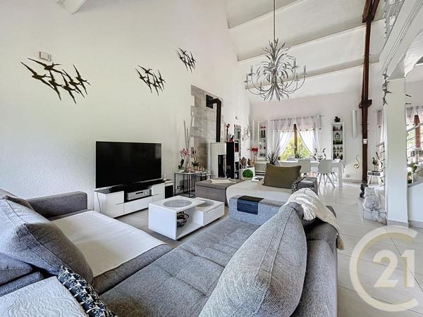 Maison à vendre  8 pièces - 240 m2 ST FARGEAU PONTHIERRY - 77