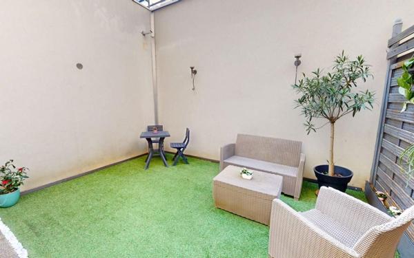 Appartement à vendre    4 pièces • 74,48 m2 Vaulx-en-Velin