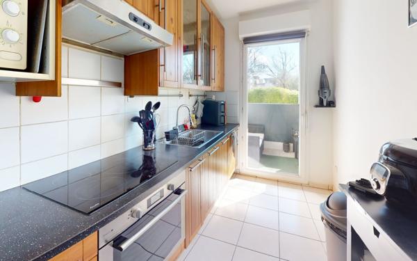 Appartement à vendre    4 pièces • 74,48 m2 Vaulx-en-Velin