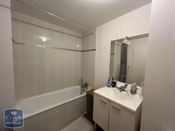 Appartement à louer 2 pièces 47.65m² Panazol (87350)