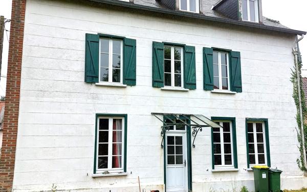 Maison à vendre    8 pièces •  Saint-Sauflieu