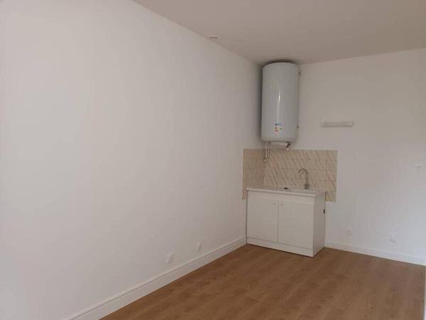 Appartement 2 pièces                                        - 69009 Lyon 9e  Arrondissement Réf : 5236