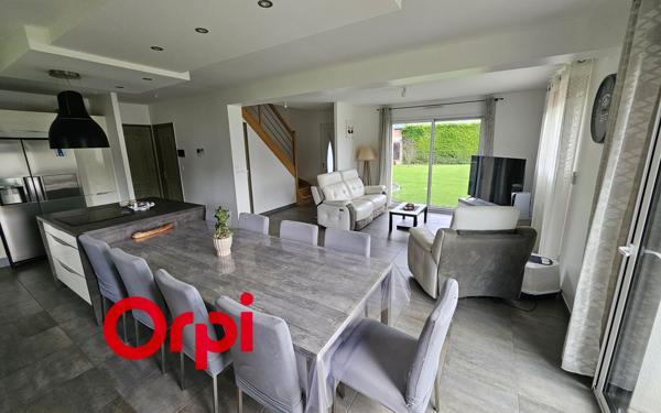 Maison à vendre    5 pièces •  Bernay