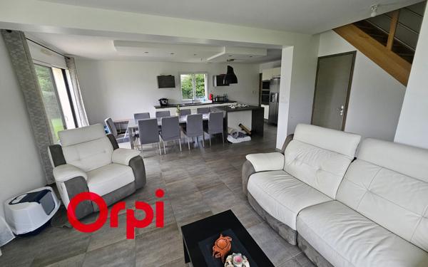 Maison à vendre    5 pièces •  Bernay