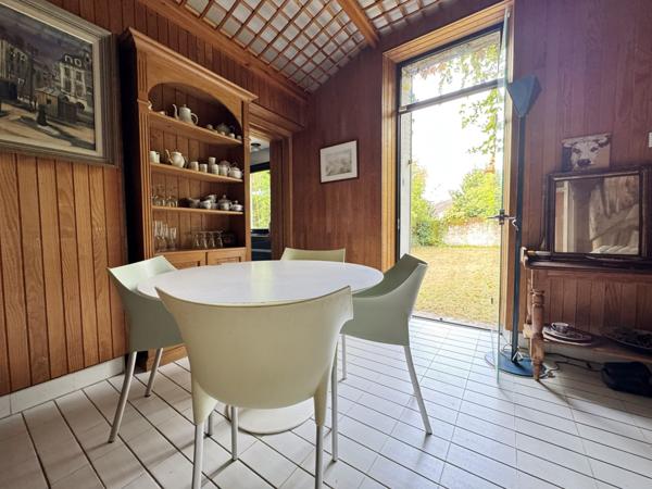 Maison  8 pièce(s)  5 chambre(s)  171.05 m²