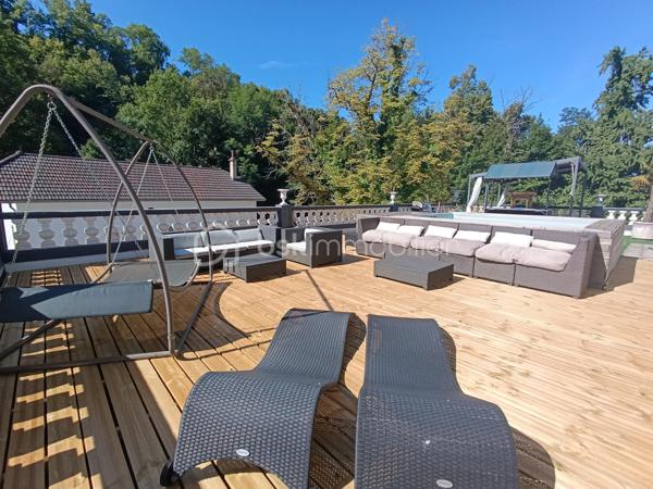 Appartement de 246 m²